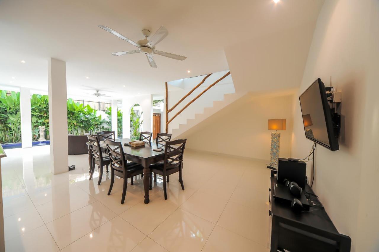 Villa Pearl Seminyak Buitenkant foto